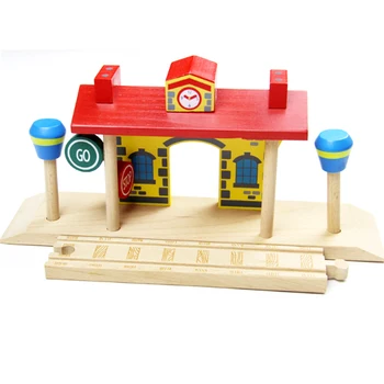 P121 Koka dzelzceļa stacijas dokstacija Koka dziesmu piederumi Rotaļlietas Zēniem Modeļiem Dzinēja Uzbūve rotaļlietas